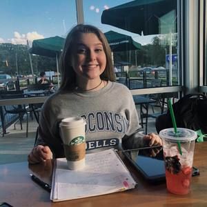 Meet your Posher, Gina